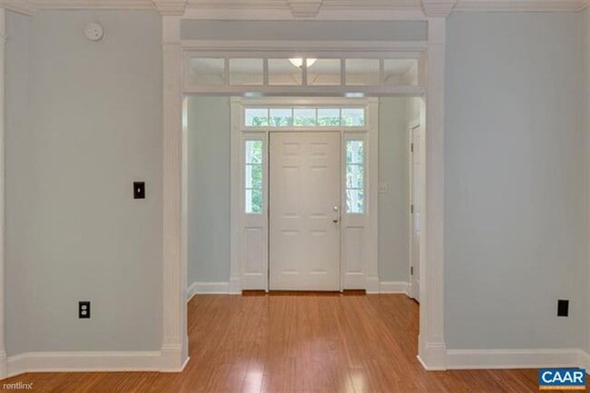 Building Photo - 4 br, 3.5 bath House - 991 Carodon Drive