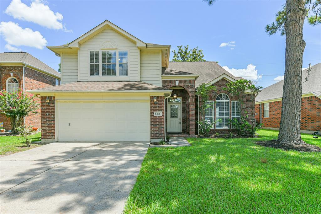 Foto principal - 6206 Summerville Ln