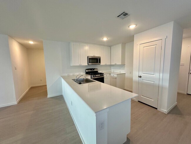 Foto del edificio - New Construction! Four Bedroom in Overlook - Frenship ISD!