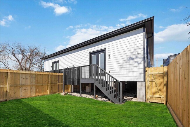 Foto del edificio - 3110 Evella St