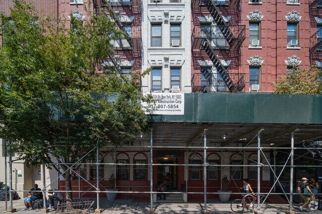 339-341 E 12th St New York, NY 10003-7232 - 339-341 E 12th St