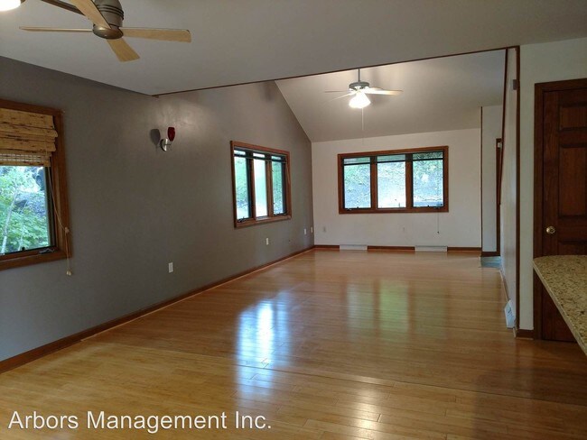 Foto del edificio - 4 br, 2.5 bath House - 360 Hickory Grade Rd