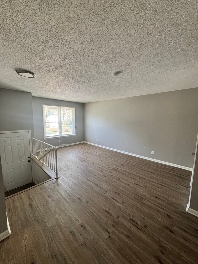 Sala de estar - 1603 W 24th Ter S