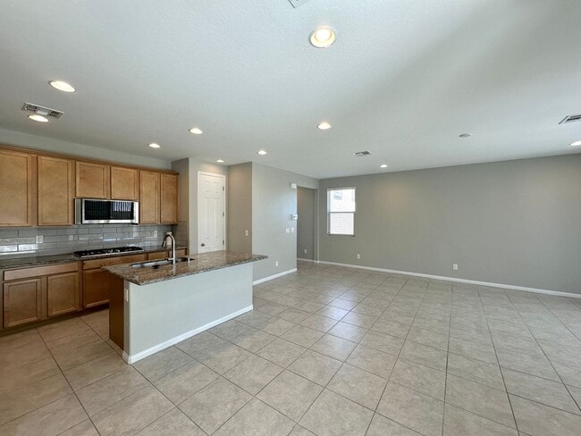 Building Photo - Summerlin West & Summerlin