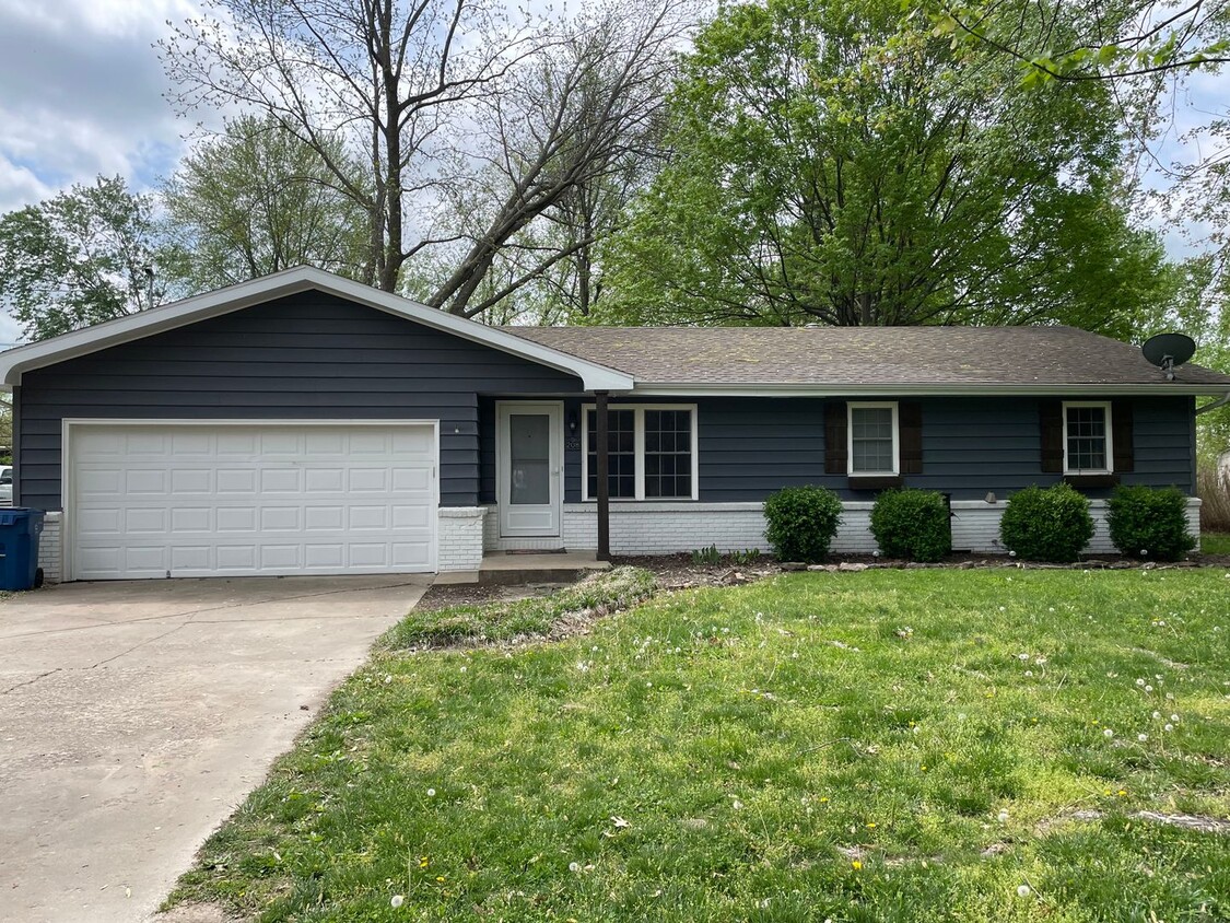 Foto principal - Full Remodeled Home in NIXA!