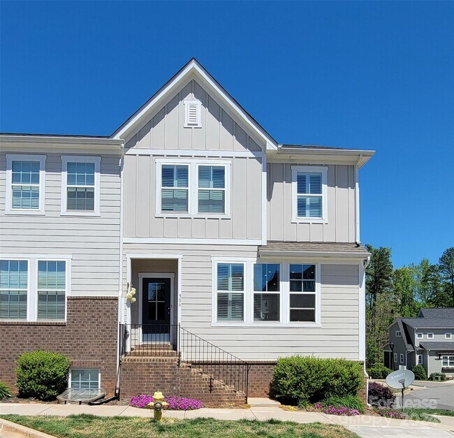 Building Photo - 506 Amalfi Dr