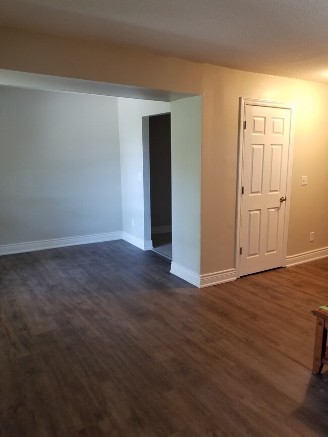 Building Photo - 477 Dean Avenue