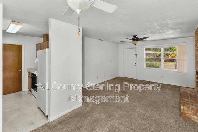 Building Photo - 4501 SW 71st Terrace