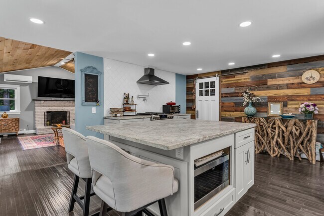 Foto del edificio - 32 Twin Bridge Rd