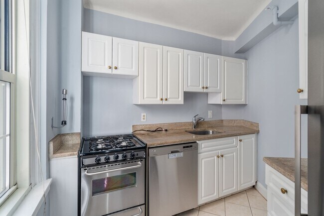 Foto del edificio - 1450-1454-1454 Beacon St