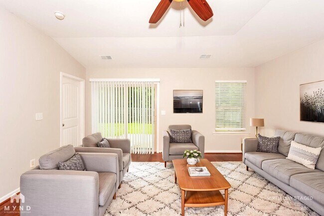 Foto del edificio - 70 Briar Ridge Ln