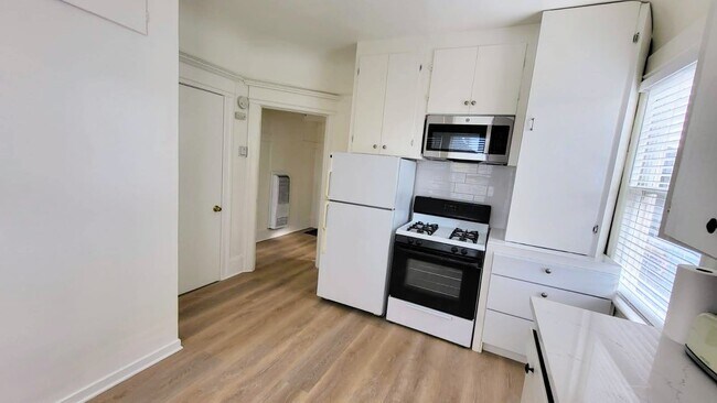 Foto del edificio - 2114 Ashby Ave