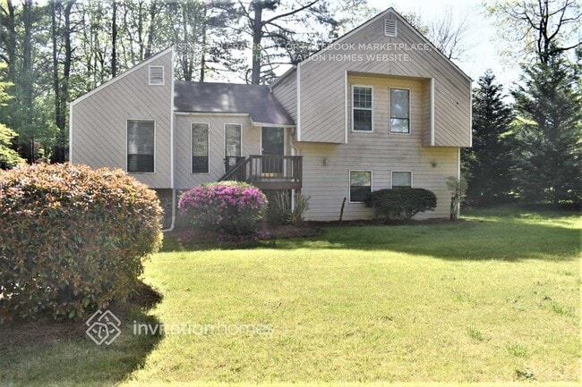 Building Photo - 1840 Ardsley Dr NE