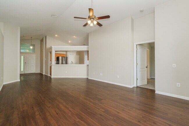 Foto del edificio - 12911 Tribute Dr