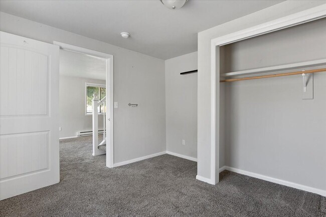 Foto del edificio - 420 S Garland St