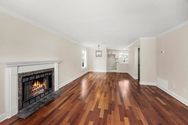 Building Photo - 5702 Brentwood Meadows Cir