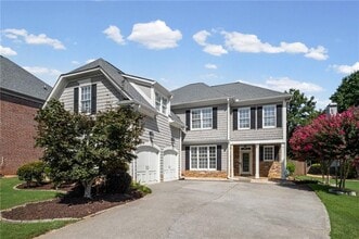 Building Photo - 200 Brookeivey Ln