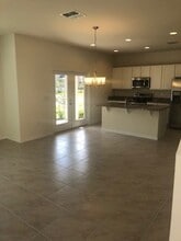 Building Photo - 1613 Pham Dr