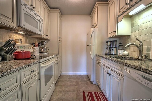 Building Photo - 206 Mariners Walk