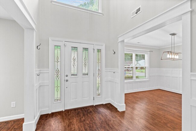 Foto del edificio - 4BR/2.5BA Home in Hickory School District ...