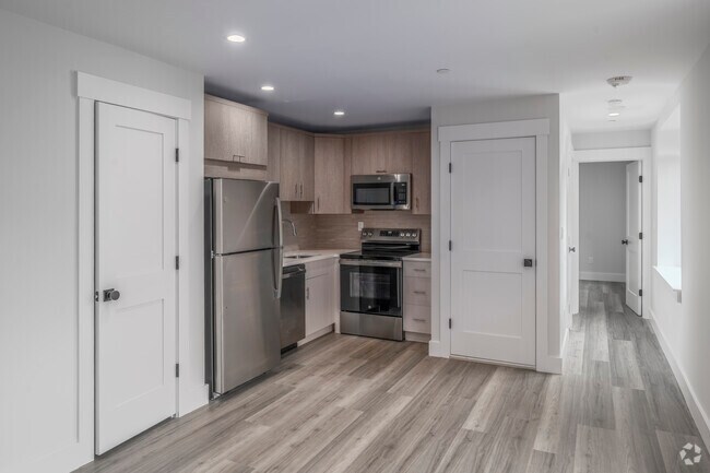 1 habitación, 1 baño - 650 pies cuadrados - Cocina - 1991 Union Blvd