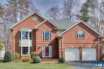 Building Photo - 2084 Linlier Ct
