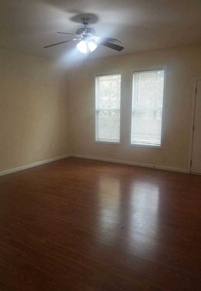Foto del edificio - 4 Bedroom Single Family Home in Morrow!