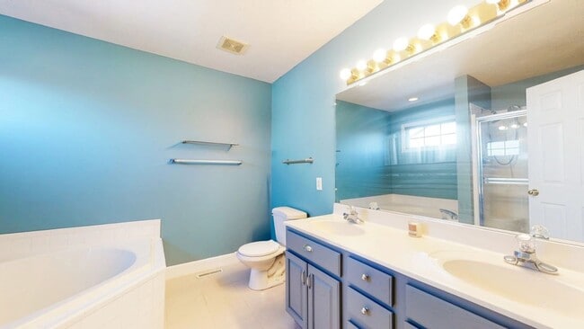 Building Photo - Stunning 4-Bedroom, 3.5-Bath Home with Ove...