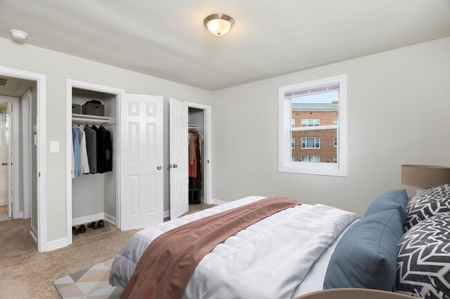 Interior Photo - Haven Columbia Pike