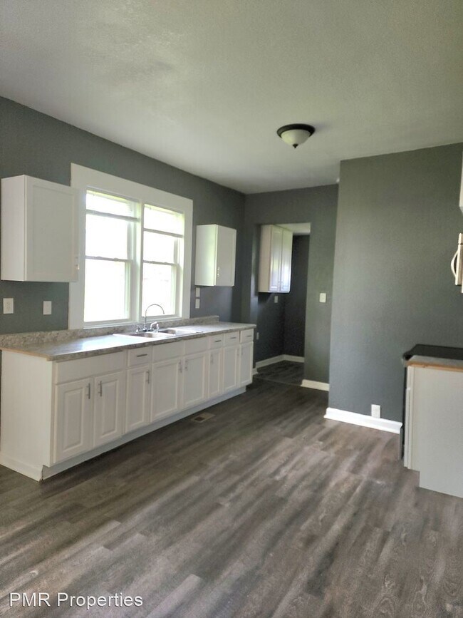 Foto del edificio - 2 br, 1 bath House - 3405 Monterey Street