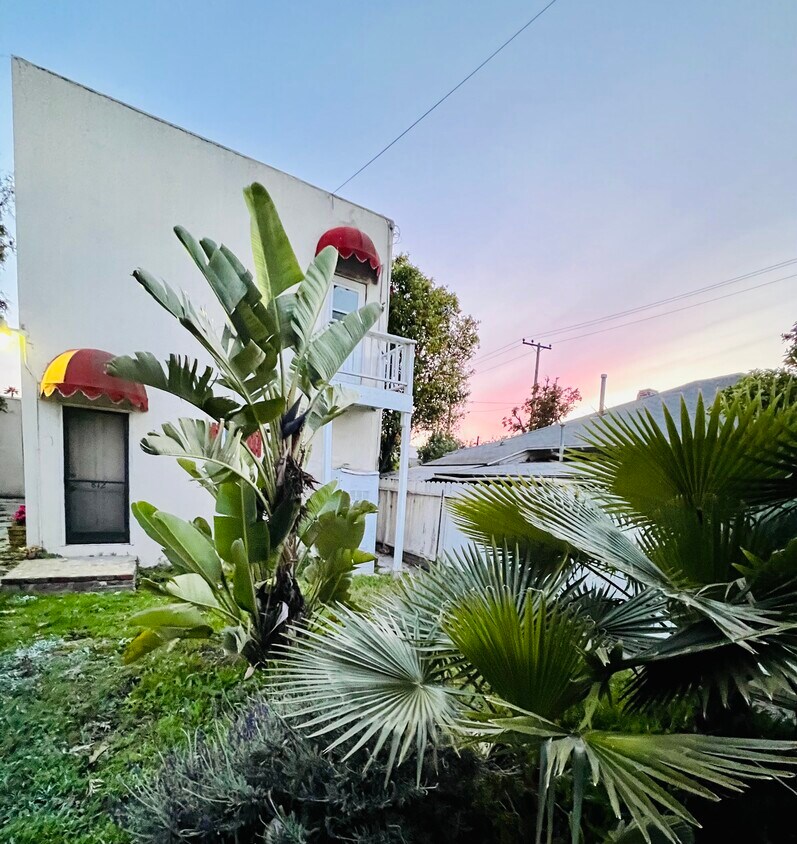 Primary Photo - 812 N Loma Vista Dr