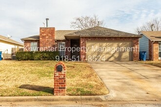 Building Photo - 6325 S Madison Pl