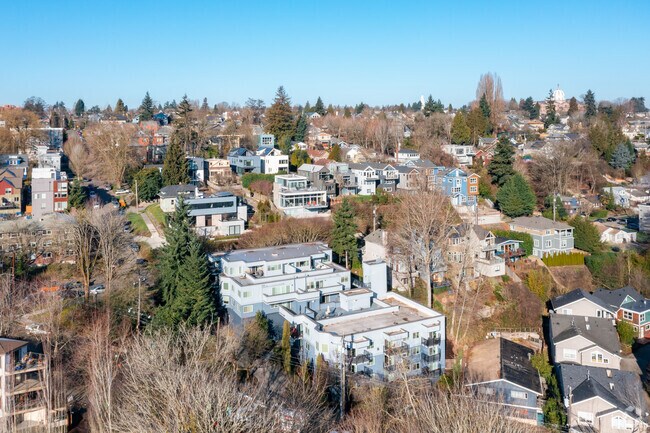 Foto del edificio - Arboretum View Apartments