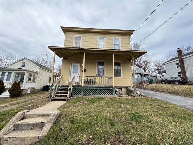 Building Photo - 117 W Schuyler St