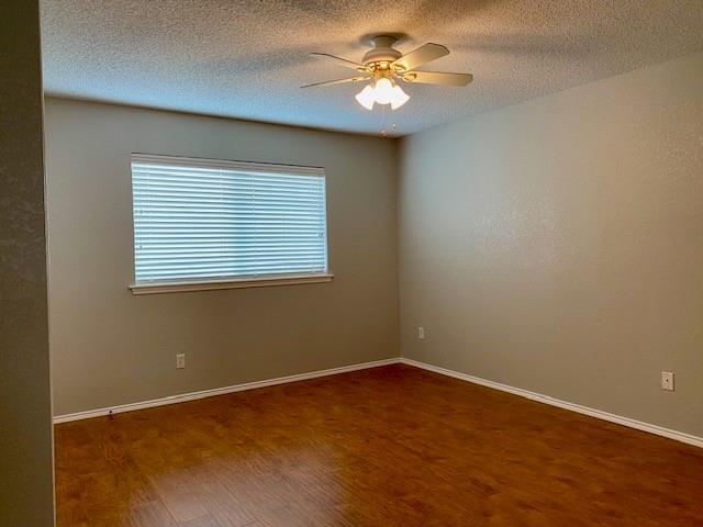Foto principal - 638 W Union Bower Rd