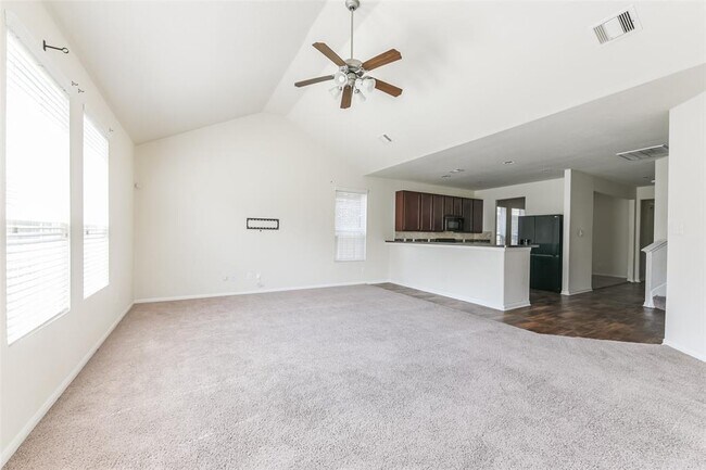 Building Photo - 14806 Scenic Sky Way