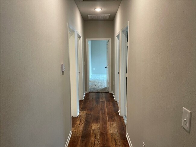 Foto del edificio - 2725 Ginger Ct