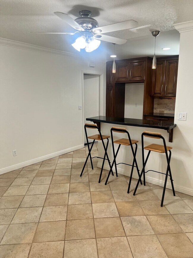 Foto del edificio - Welcome to the East Whittier 3 Bedroom House.