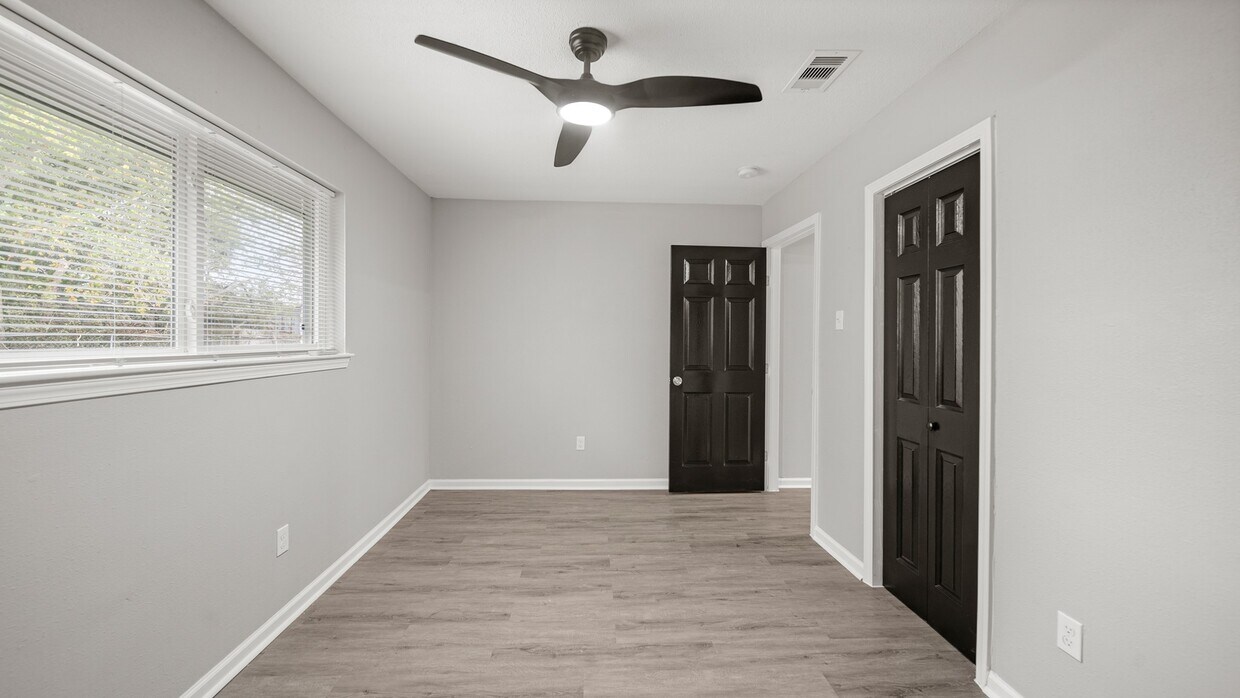 Foto del edificio - 11330 Murr Way