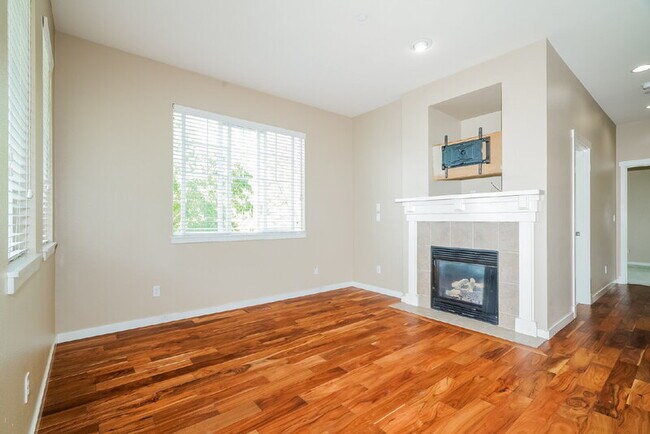 Foto del edificio - 1929 16th Ln NE