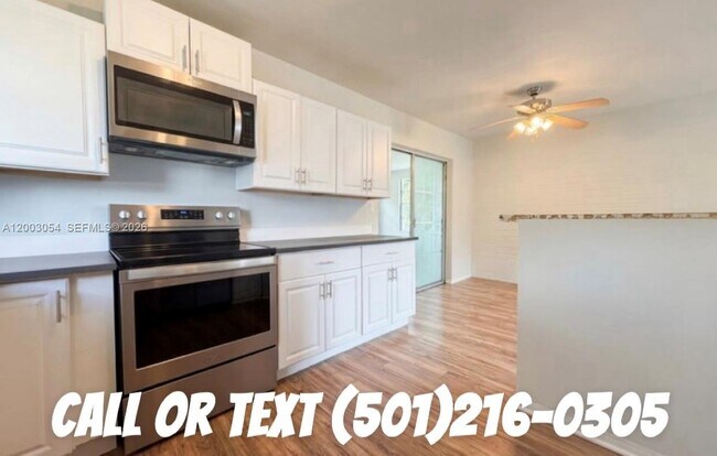 Building Photo - 5925 SW 27th St