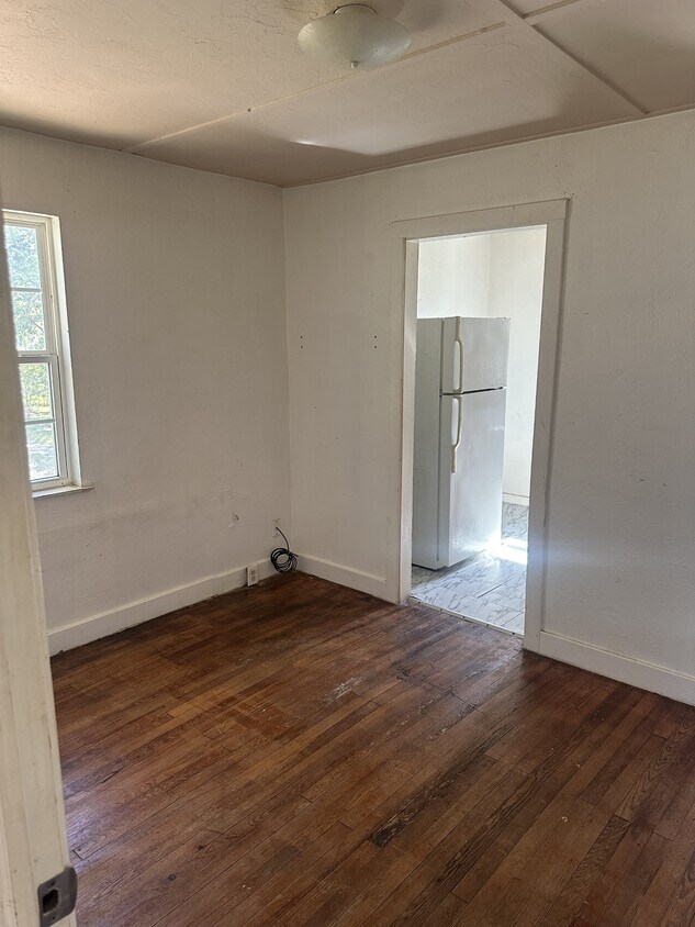 Foto del edificio - 907 E 14th St
