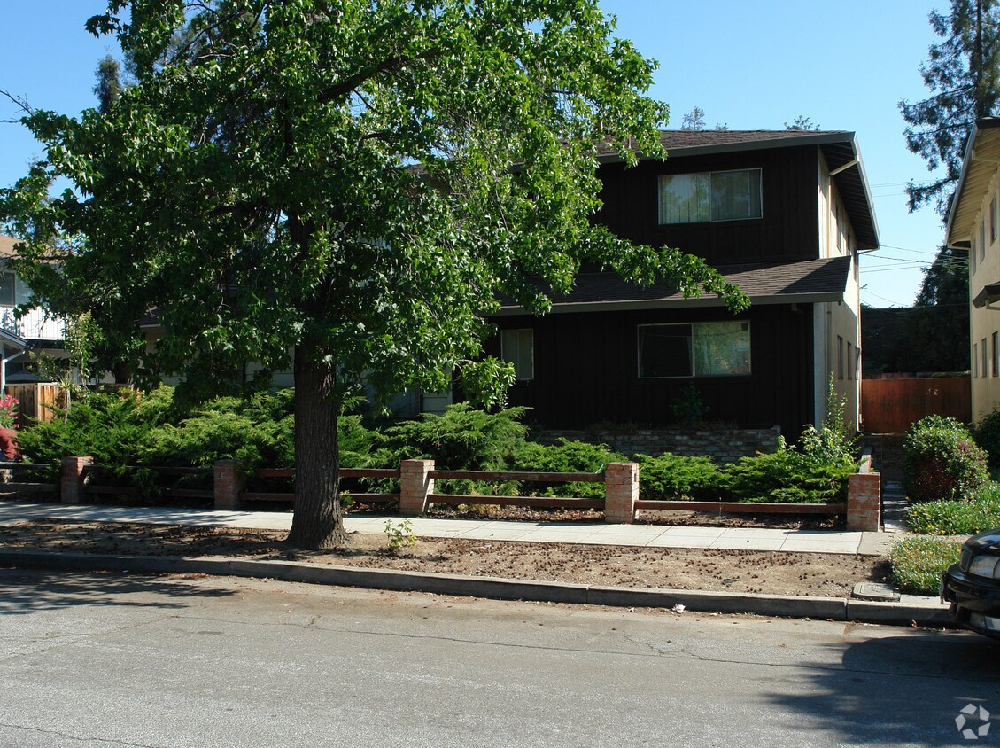 Building Photo - 5075 Lapa Dr