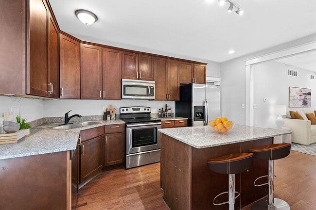 Interior Photo - 6409 Enright