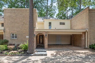 Building Photo - 201 Vanderpool Ln
