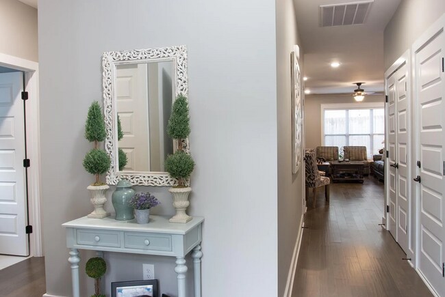 Foto del edificio - 304 Spring St