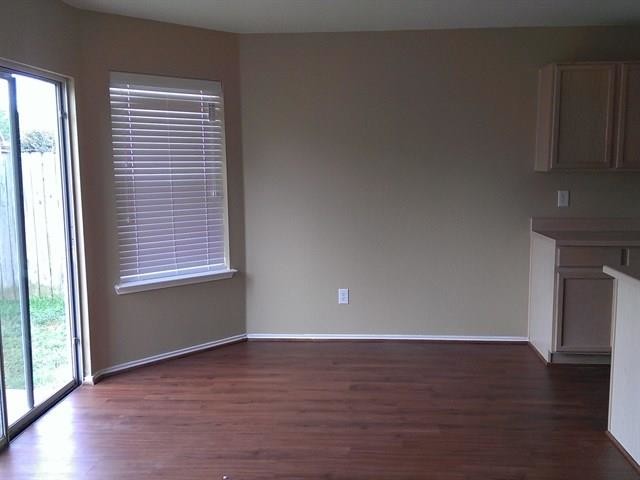 Building Photo - 5710 Clerkenwell Dr