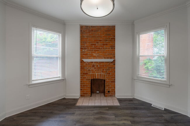 Foto del edificio - Mont Michel Apartments