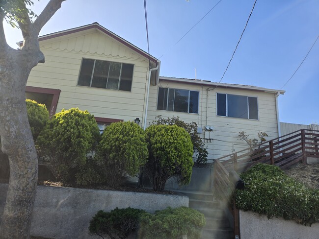 Building Photo - 5607 El Dorado Ave