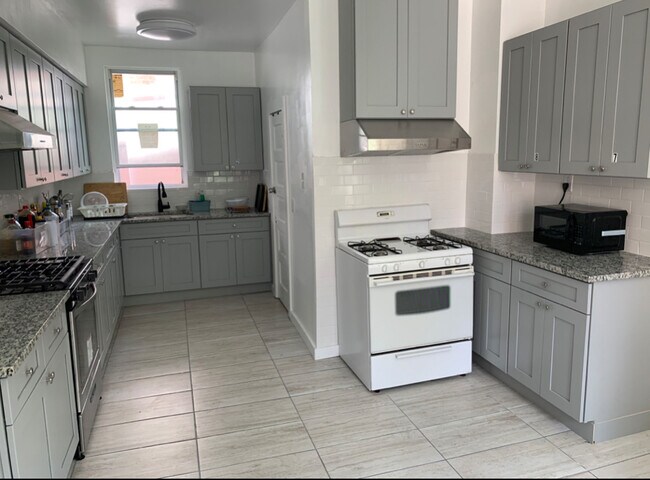 Foto del edificio - 3154 Avalon St